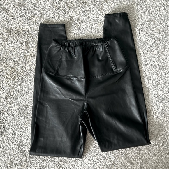 Aritzia Wilfred Free Daria Leggings - Picture 1 of 2